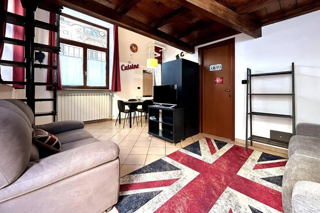 Grazioso Loft A 5 Minuti Dal Centro Di Torino Apartment Екстериор снимка